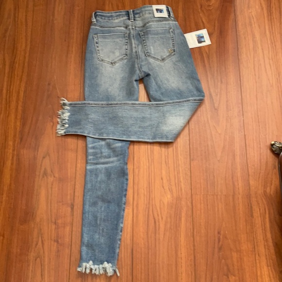 Indigo Rein embroidery flowers skinny jeans 3 NWT - Picture 3 of 8